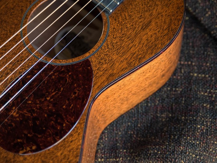 Thompson Guitars acoustic-guitar-mahogany-size-2-parlor-9