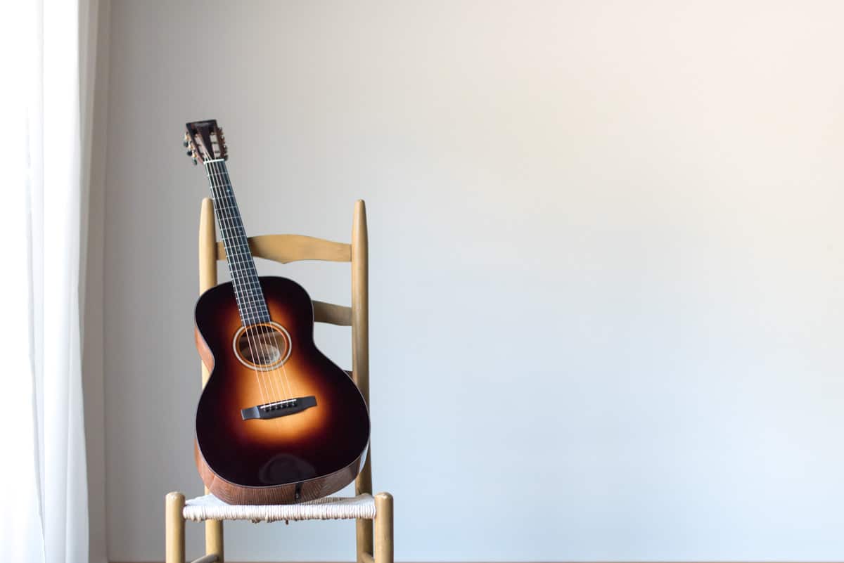 handbuilt acoustic guitar 00 12 fret