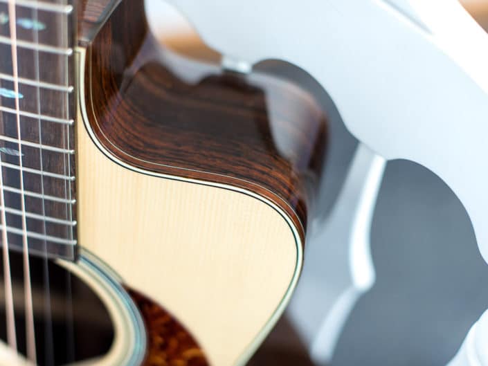 custom 12 fret 000 cutaway acoustic guitar